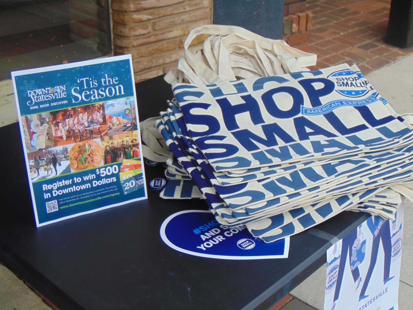 Small Business Saturday (8).JPG